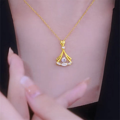 Elegant Gold Plated Crystal Pendant Necklace – Timeless Luxury Jewelry